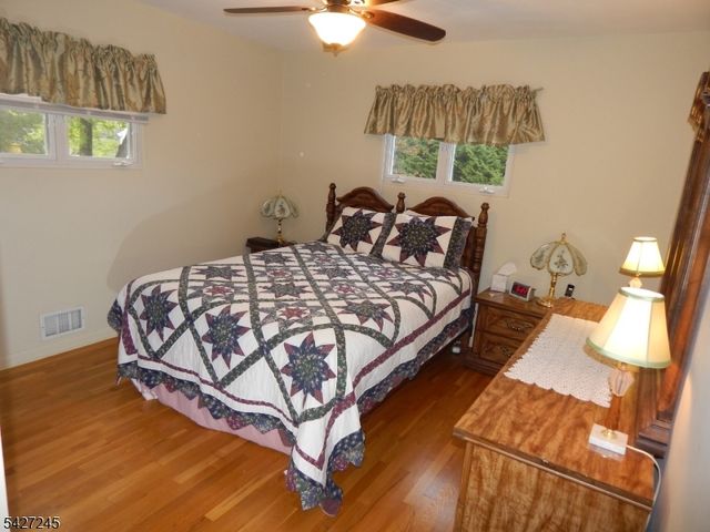 10 Lewis Rd, Montvale Boro, NJ 07645