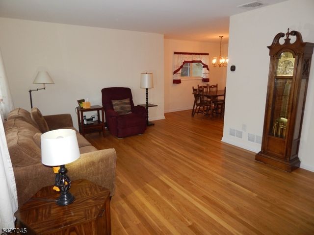 10 Lewis Rd, Montvale Boro, NJ 07645