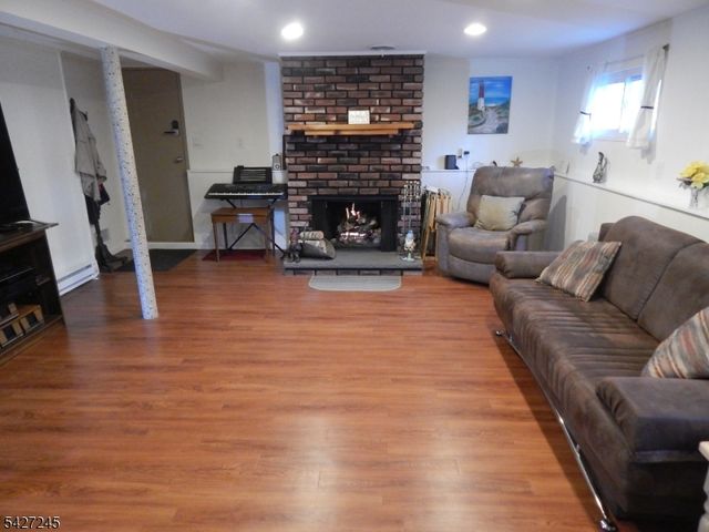 10 Lewis Rd, Montvale Boro, NJ 07645