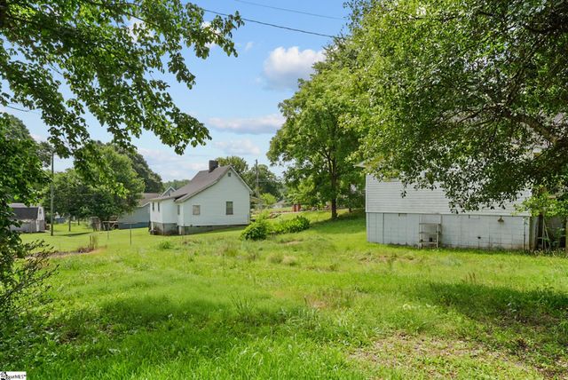 4 Adger Street, Pelzer, SC 29669