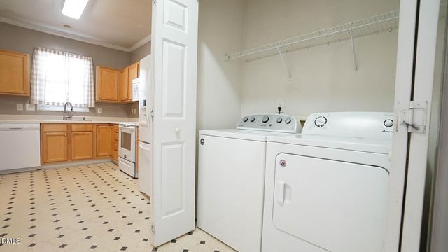 41 Signet Drive, Durham, NC 27704