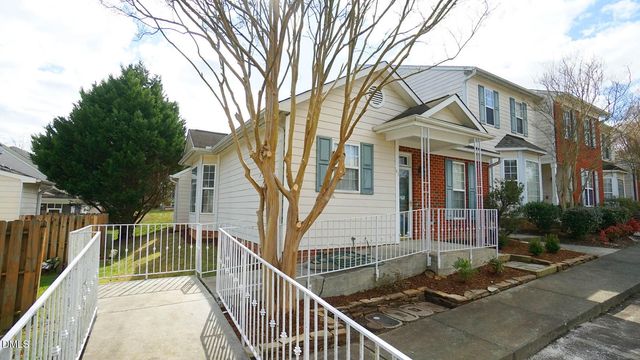 41 Signet Drive, Durham, NC 27704