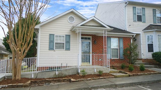 41 Signet Drive, Durham, NC 27704