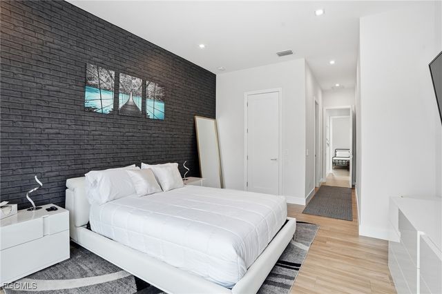 1815 Cape Coral PKWY W, Cape Coral, FL 33914