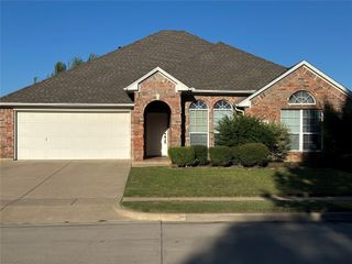12621 Lillybrook Lane, Fort Worth, TX 76244
