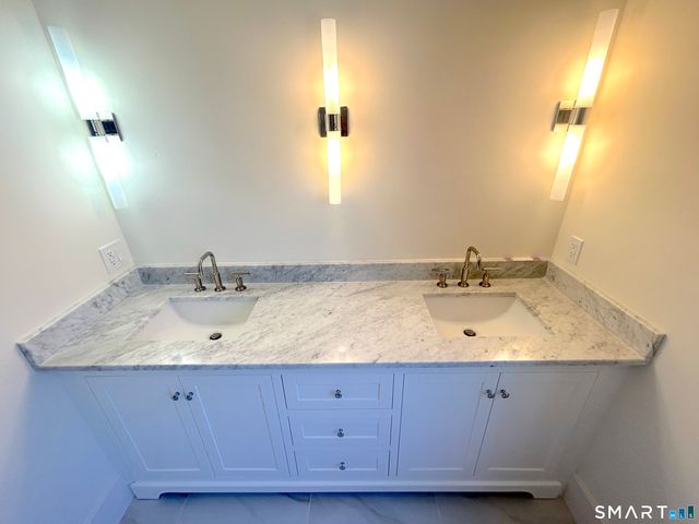 12 Chestnut Lane, Washington, CT 06777