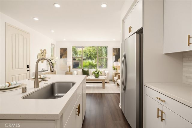 56 Bay Laurel, Irvine, CA 92620