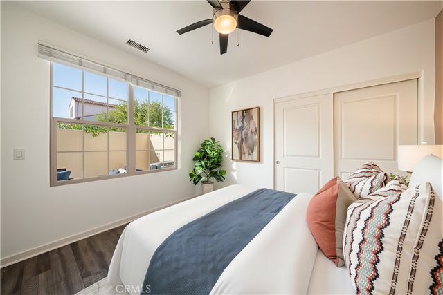 56 Bay Laurel, Irvine, CA 92620