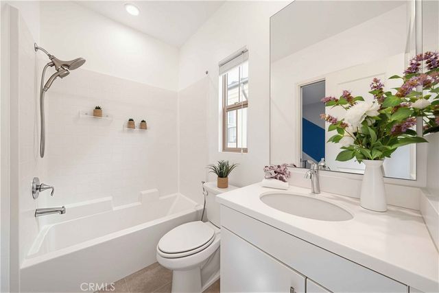 56 Bay Laurel, Irvine, CA 92620