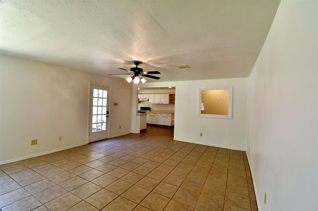 8510 Robindell Drive, Houston, TX 77074