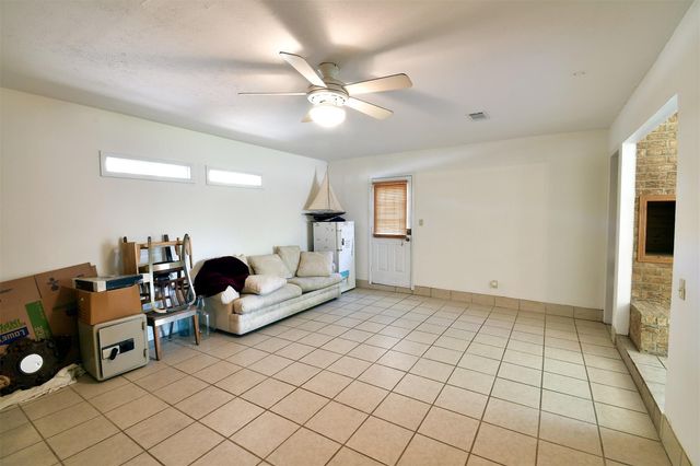 8510 Robindell Drive, Houston, TX 77074