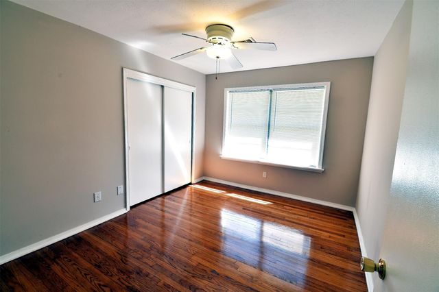 8510 Robindell Drive, Houston, TX 77074