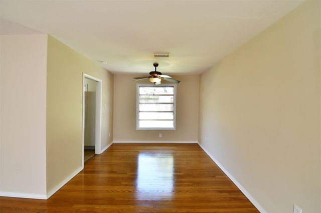 8510 Robindell Drive, Houston, TX 77074