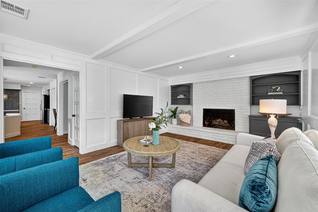 10935 Piping Rock Lane, Houston, TX 77042