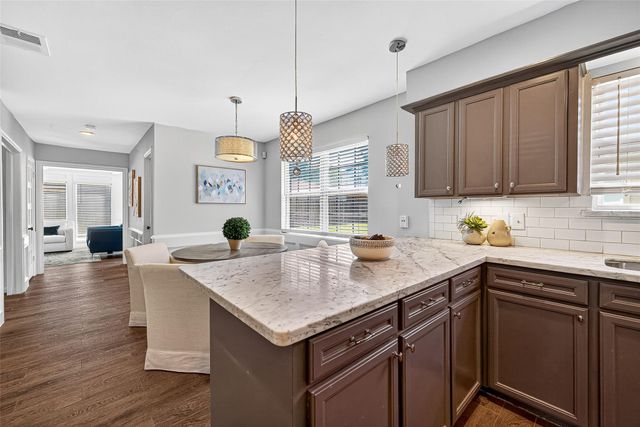 10935 Piping Rock Lane, Houston, TX 77042