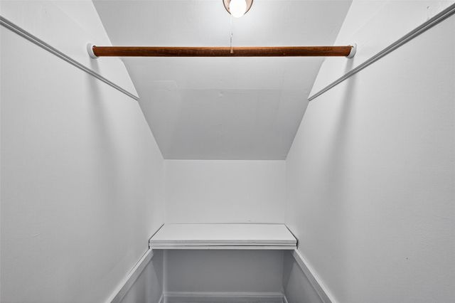 10935 Piping Rock Lane, Houston, TX 77042