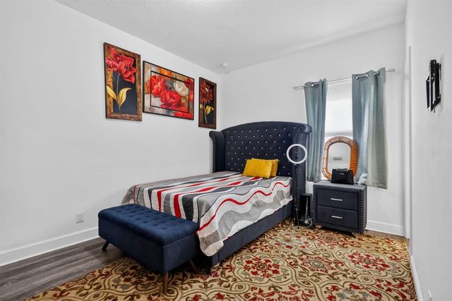 609 N F Street N, Lake Worth, FL 33460