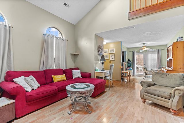 1004 Edge Dr., North Myrtle Beach, SC 29582