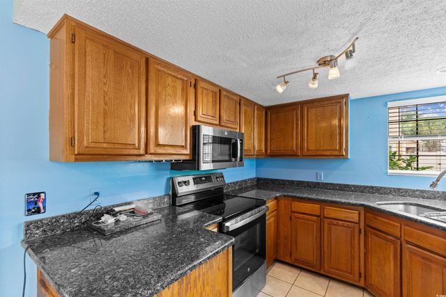 1004 Edge Dr., North Myrtle Beach, SC 29582