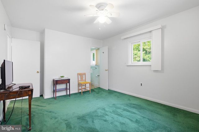 11 STURBRIDGE DR, Wilmington, DE 19810