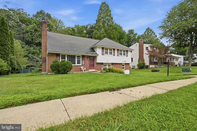 11 STURBRIDGE DR, Wilmington, DE 19810