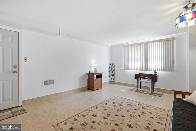 11 STURBRIDGE DR, Wilmington, DE 19810