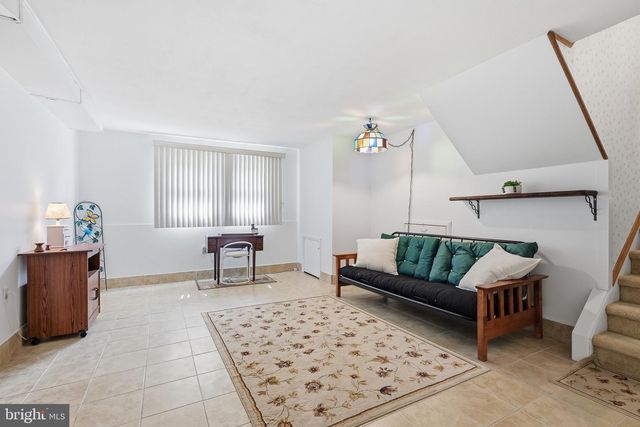 11 STURBRIDGE DR, Wilmington, DE 19810