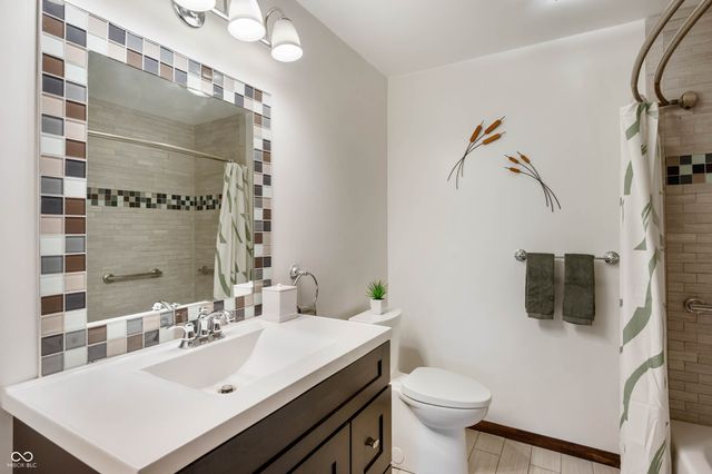 5233 Nob Lane, Indianapolis, IN 46226