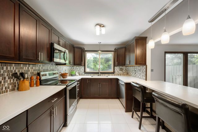 5233 Nob Lane, Indianapolis, IN 46226