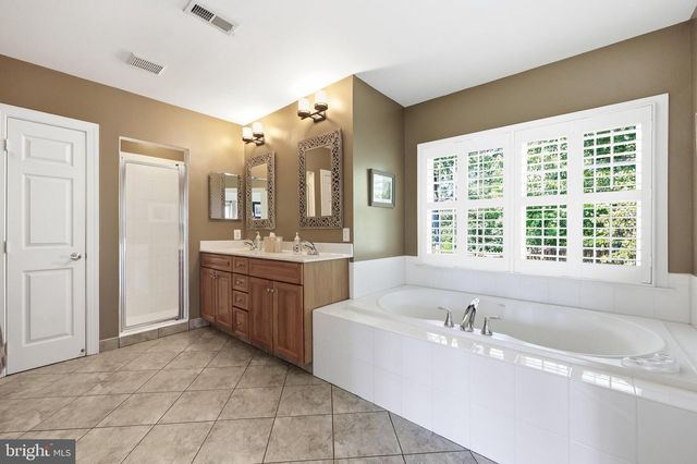 9619 WOODLAND RD, New Market, MD 21774