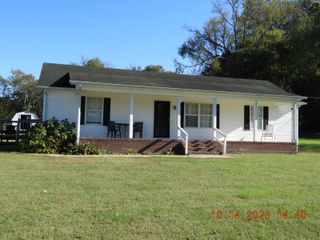 175 Burch Ln, Pulaski, TN 38478