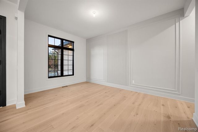 2455 Buckthorn Drive, Shelby Twp, MI 48316