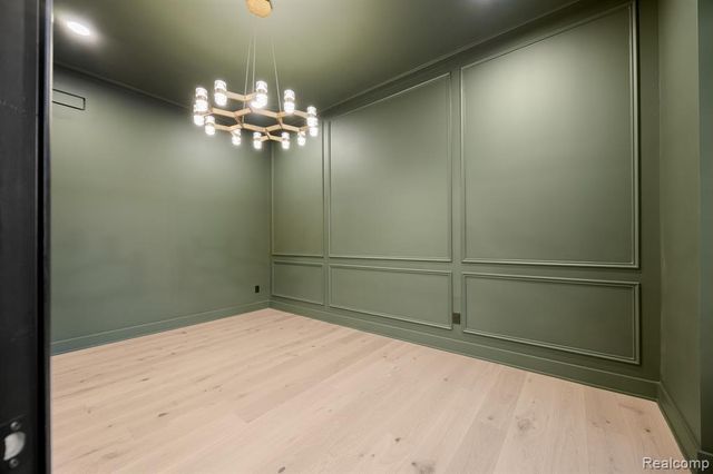 2455 Buckthorn Drive, Shelby Twp, MI 48316