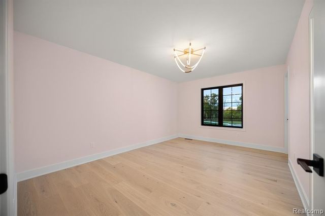 2455 Buckthorn Drive, Shelby Twp, MI 48316