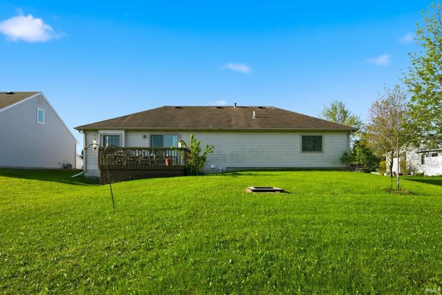 3716 Winding River Court, Fort Wayne, IN 46818