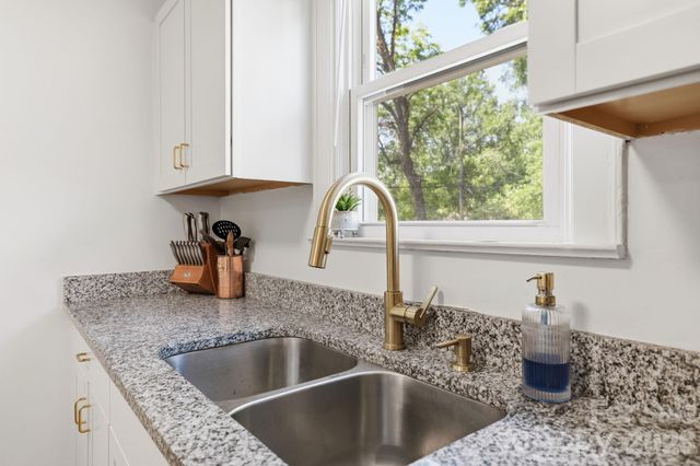 3748 The Plaza, Charlotte, NC 28205