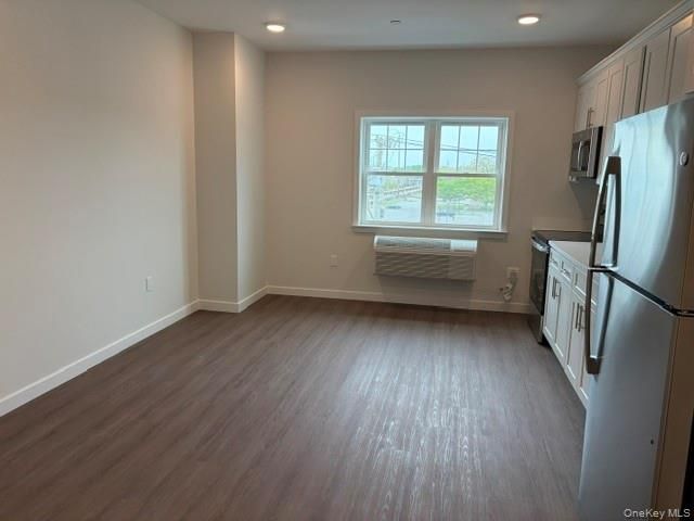 227 4th Avenue 310I, Bay Shore, NY 11706