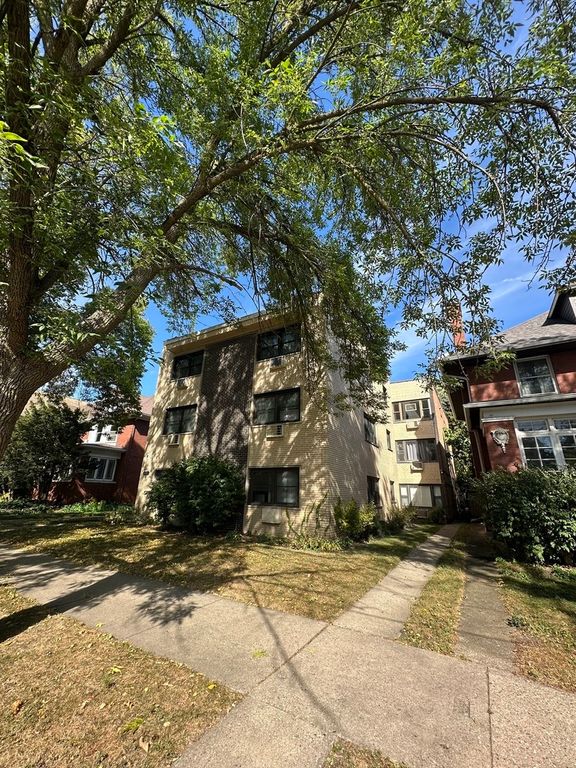 1428 W Fargo Avenue 303, Chicago, IL 60626