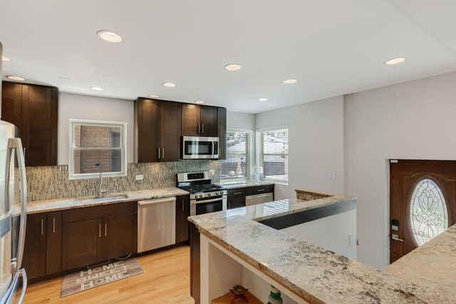 8013 W Irving Park Road, Chicago, IL 60634