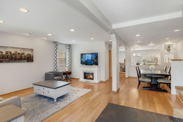 8013 W Irving Park Road, Chicago, IL 60634