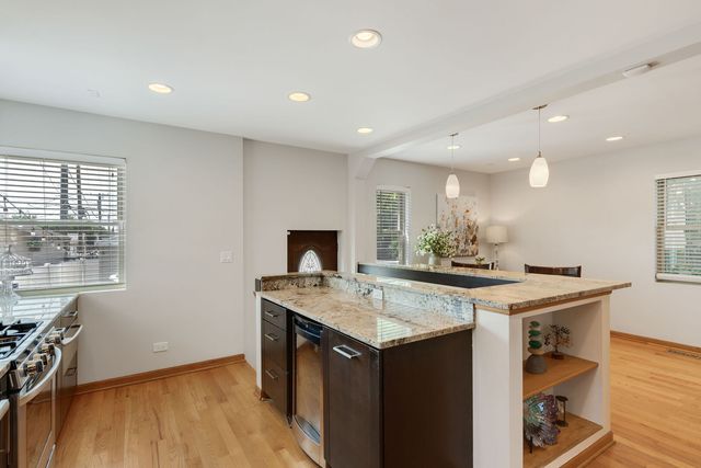 8013 W Irving Park Road, Chicago, IL 60634