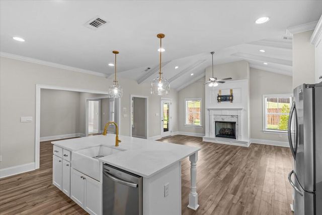 602 Charleston Mills Drive, Midland City, AL 36350
