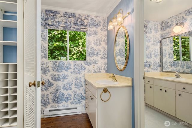 7921 E Mercer Way, Mercer Island, WA 98040