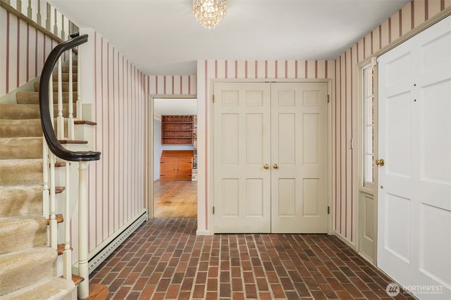 7921 E Mercer Way, Mercer Island, WA 98040