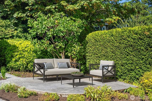 7921 E Mercer Way, Mercer Island, WA 98040