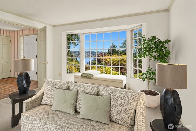 7921 E Mercer Way, Mercer Island, WA 98040