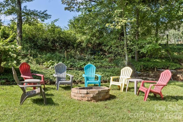 11 Dusty Lane, Leicester, NC 28748