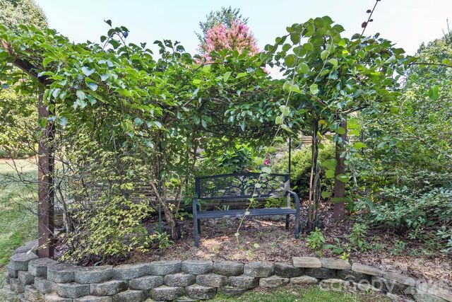 11 Dusty Lane, Leicester, NC 28748