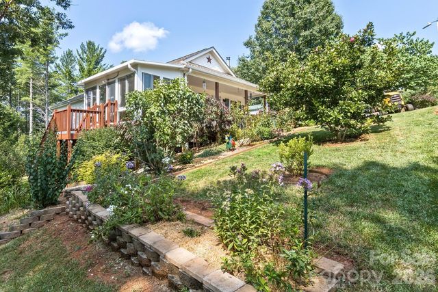 11 Dusty Lane, Leicester, NC 28748