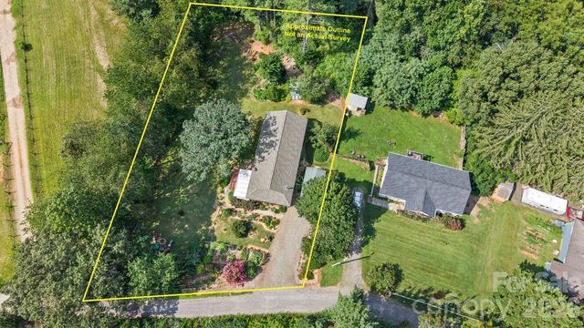 11 Dusty Lane, Leicester, NC 28748